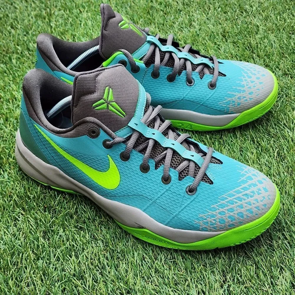 NIKE ZOOM KOBE VENOMENON - Mens Athletic Shoes - SIZE 12